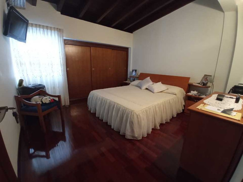 Imagen 18 de 26 de Venta Casa 200 M2 5h/4b/ 2p Alto Prado