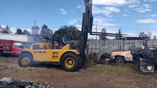 Imagen 2 de 8 de Montacargas 30000 Lbs