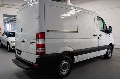 Mercedes-Benz Sprinter 2.1 415 Furgon 3250 150cv Tn V2