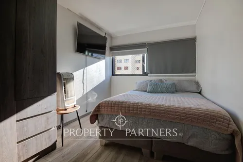 Duplex En Luis Thayer Ojeda, Metro Tobalaba, Provi...