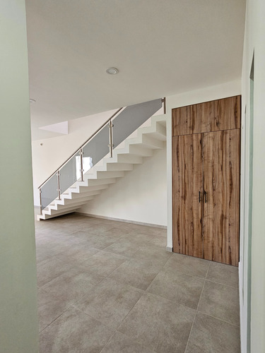 Casa Nueva Estilo Minimalista En Burgos Bugambilias, Temixco