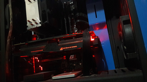 Tarjeta Gráfica Asus Strix Rog 580 (Usado)