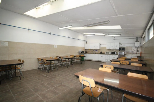 Oficina Con Bodegas En Recinto Logístico Del Sector De Macul