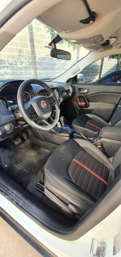 Fiat Toro 2019 1.8 16v Freedom Flex 4x2 Aut. 4p