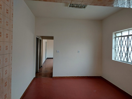 Casa Com Terreno 500 M² - Com 02 Casas - Aceita Permuta Parcial - Vila Ré