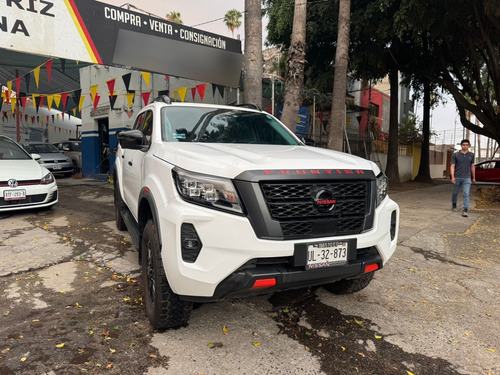 Nissan Frontier 4.0 Pro-4x V6 4x4 At