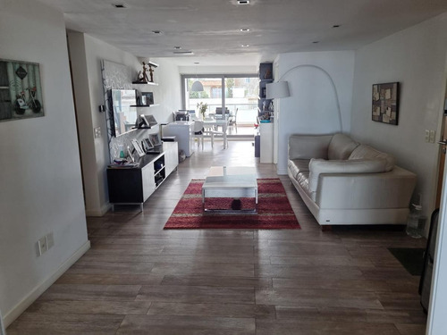 Imagen 12 de 30 de Rambla De Punta Carretas, Moderno Edificio Con Piscina, Gimnasio, Barbacoa !!