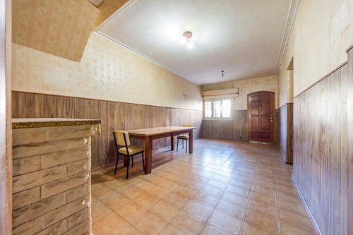 Imagen 3 de 13 de Venta - Casa 2 Dormitorios - Patio - Echesortu, Rosario.