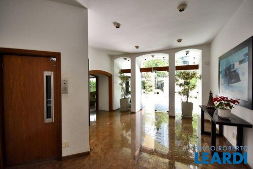 Imagem 12 de 15 de Apartamento - Campo Belo - Sp - 574985