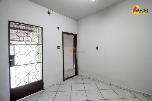 Imagem 6 de 23 de Casa Para Aluguel, 4 Quartos, 2 Suítes, 2 Vagas, Vila Cruzeiro - Divinópolis/mg - 46285