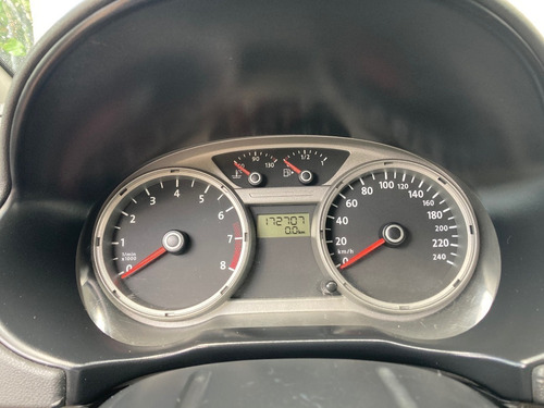 Volkswagen Voyage 1.6 Comfortline 101cv 2010