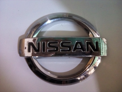 Emblema Nissan 