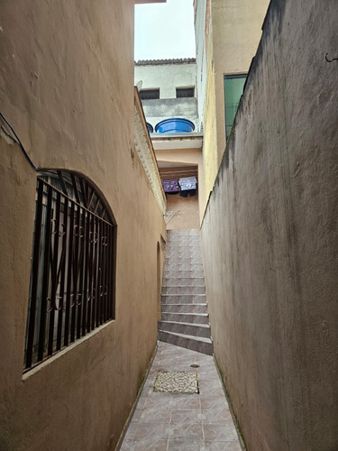 Casa De 3 Quartos E 4 Banheiros ,sendo Uma Suíte!!