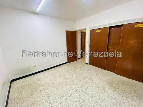 Casa Comercial En Alquiler En Altamira 25-14860 Cs