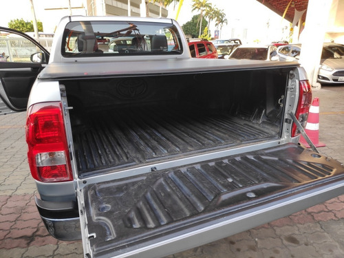 Toyota Hilux 2.8 Tdi Std Cd 4x4
