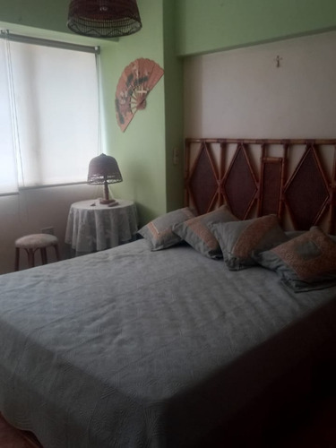 Imagen 7 de 9 de Apartamento En Alquiler Vacacional En Macuto, Residencias Camuri Chico, Av. La Playa Parroquia Macuto, Bajada Del Playon Edo. La Guaira.