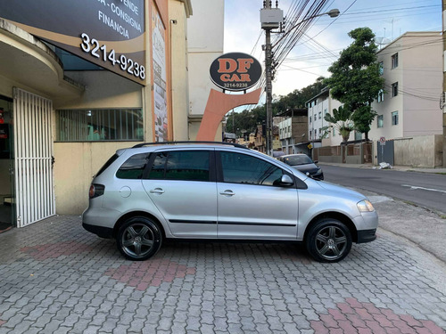 Volkswagen Spacefox 1.6 Mi Comfortline 8v Flex 4p Manual