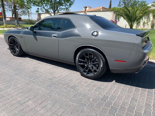 Dodge Challenger T/a
