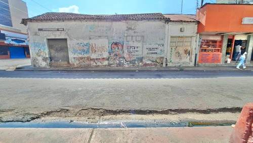 Casa De Esquina Para Demoler, Puerto La Cruz Cerca Del Paseo De La Cruz Y El Mar