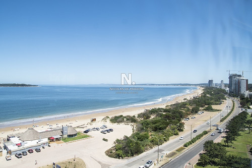 Apartamento A La Venta En Primera Linea-ref:2545