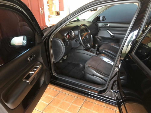 Imagem 7 de 15 de Volkswagen Golf 2011 1.6 Vht Sportline Total Flex 5p