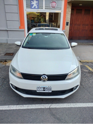 Imagen 7 de 19 de Volkswagen Vento 2014 2.0 Advance I 110cv