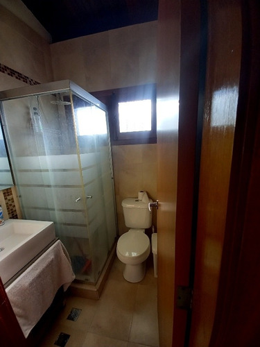 Vendo Preciosa Casa Con Piscina En La Boyera. 510 M2