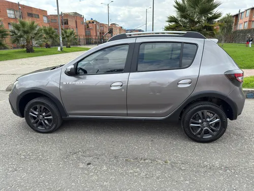 Renault Stepway 1.6 Expression / Zen