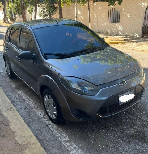 Imagen 2 de 9 de Ford Fiesta Sincronico