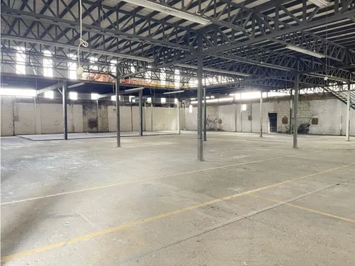 Bodega En Arriendo El Caimo