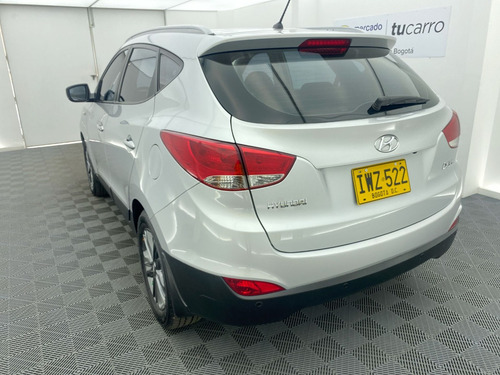Imagen 7 de 25 de Hyundai Tucson Ix35 Gl 2.0 Mecanico