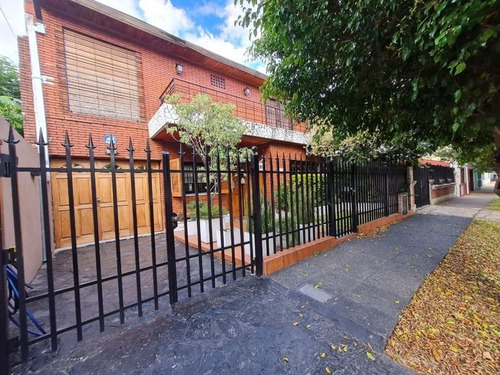 Imagen 1 de 17 de Casa En Venta En Haedo