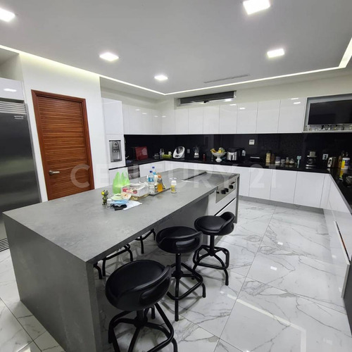 Residencia En Venta En Lagos Del Sol Cancún