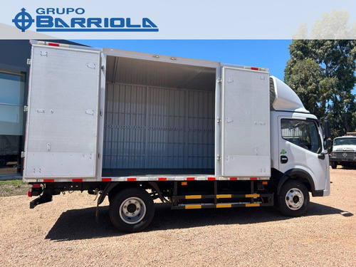 Camión Eléctrico Star Ev Dongfeng Uruguay, Grupo Barriola