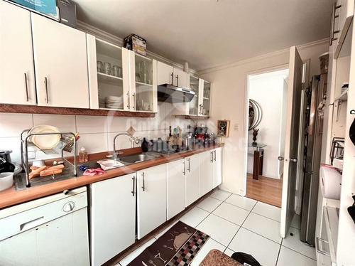 Casa En Venta De 3 Dorm. En Colina
