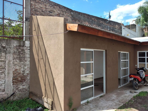 Imagen 2 de 2 de Venta De Casa En Ph En Monte Grande