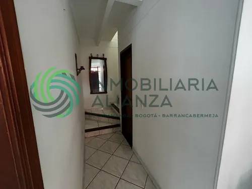 Casa En Venta En La Rioja. Cod V61695