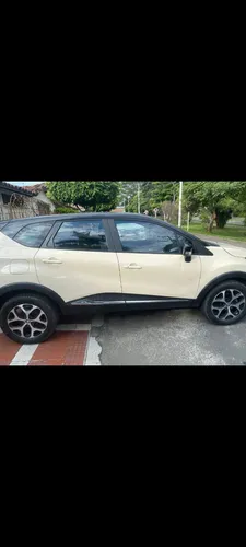 Renault Captur 2.0 Bose Automática