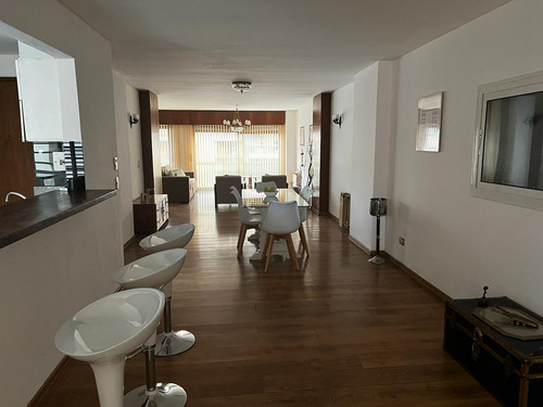 Piso Departamento A La Venta Sobre Bv Chacabuco A Metros De Plaza España- Increíble 283 M2