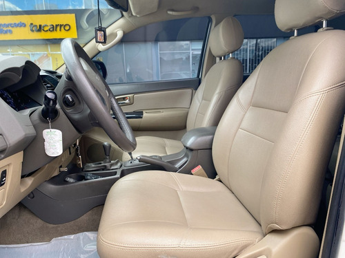 Imagen 18 de 25 de Toyota Fortuner 2014