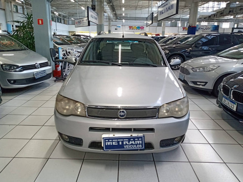 Imagem 1 de 9 de Fiat Palio 1.8 Mpi Hlx Weekend 8v Flex 4p Manual