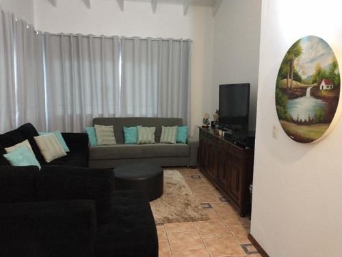 Imagem 4 de 8 de Sobrado Para Venda Por R$2.200.000,00 Com 570m², 4 Dormitórios, 3 Suites E 2 Vagas - Vista Linda, Bertioga / Sp - Bdi35769