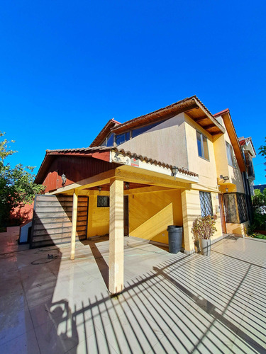 Se Vende Casa En Barrio Santa María De Maipú (80109)