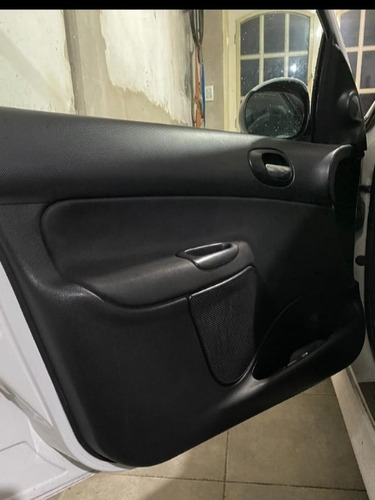 Peugeot 207 2012 1.6 Xt