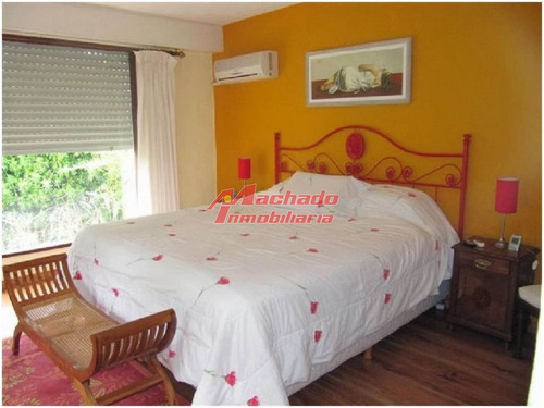 Zona Golff, Casa En Excelente Estado- Ref: 6014