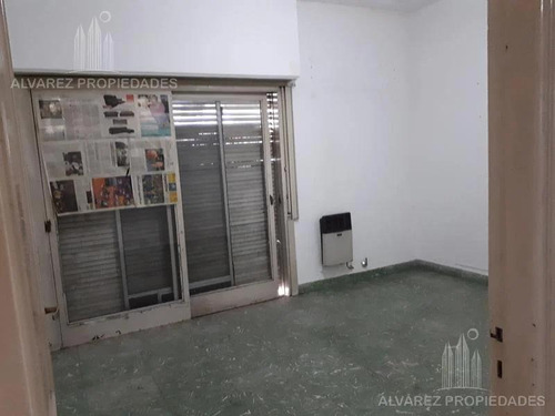Imagen 4 de 30 de Venta En Bloque De 3 Locales Y 3 Viviendas Ituzaingo Retasado Oportunidad