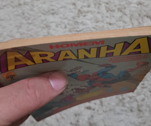 Homem-aranha N° 18 - Ed. Abril (1984) (Usado)