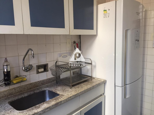 Imagem 13 de 29 de Maravilhosa Casa Em Rua Nobre Da Gávea, Com 5 Quartos, 3 Vagas, Jardim E Linda Área Externa! - 36910