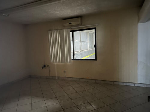 Local Comercial En Venta Col . El Refugio Gómez Palacio Durango