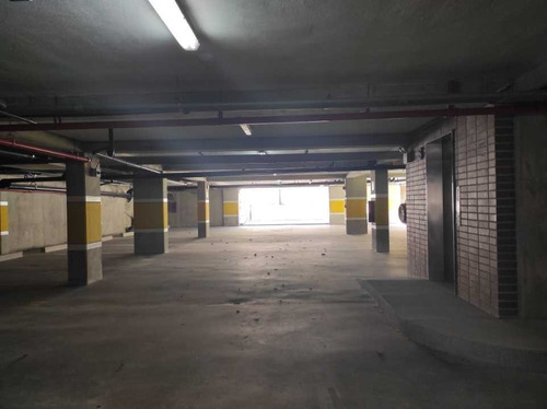 Imagen 19 de 20 de Vendo Edificio En La Castellana De 7 Apartamentos / 0414-3907836